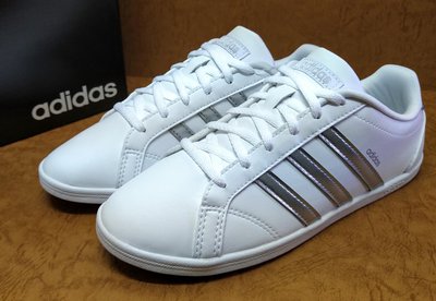 ✩Pair✩ 愛迪達 ADIDAS DB0135 女鞋 CONEO QT 休閒運動鞋 白銀 窄版 流行百搭款 NEO系列