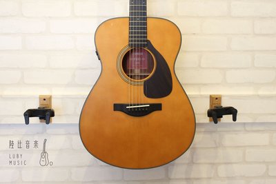 【陸比音樂．實體店】Yamaha - FSX5 41吋全實木吉他 可插電 表演款 日本製 音色平均耐聽 手感佳