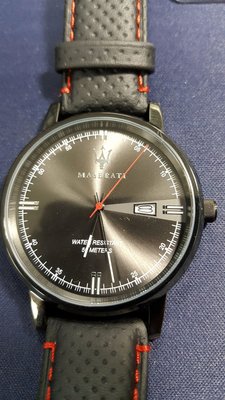 【成吉思汗精品】Maserati瑪莎拉蒂黑色皮錶帶紅色車縫線帶日期黑色錶框R8851130001