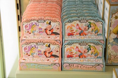 Ariel's Wish-日本迪士尼愛麗絲Alice妙妙貓時鐘兔花園下午茶限量純橄欖精華護唇膏高保濕滋養-日本製-兩款
