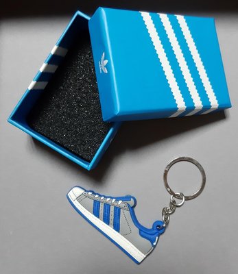 adidas 鞋造型 鑰匙圈 吊飾
