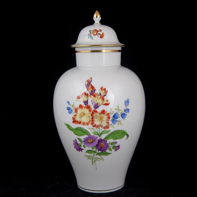 *JAZZ 棧 *德國meissen麥森花束帶蓋底座花瓶裝飾罐25cm一級典藏品