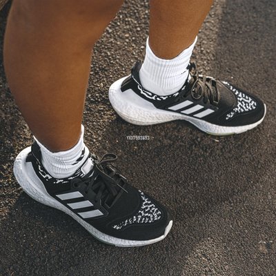 Adidas Ultra Boost 22 Consortium 黑白厚底爆米花緩震慢跑鞋 GX8019 男女鞋