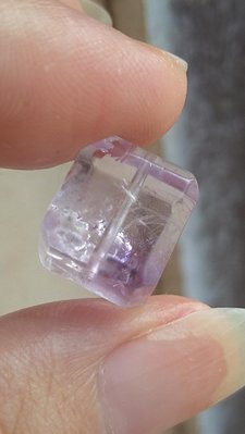 天然紫水晶魔方方塊 貫穿孔 有天然的色帶