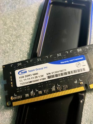 TEAM 十銓 DDR3 1600 4G 桌上型記憶體 貼心的原廠終身保固 還會付你運費 功能正常 高效能 雙面顆粒