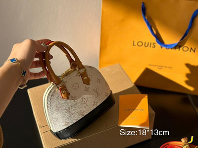 【二手包包】L家Alma貝殼包是LV家四大金剛之一，原型來自于1934年由加斯頓威登先生創作的SquireNO51764