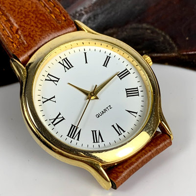 中古日本產 金色白底電子手表QUARTZ皮帶時尚表