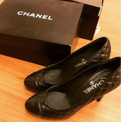 Chanel經典菱格紋黑色高跟鞋