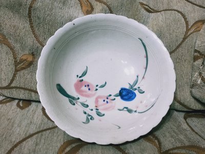 台灣早期胭脂紅/碗公葵花邊未使用/直徑20.5公分