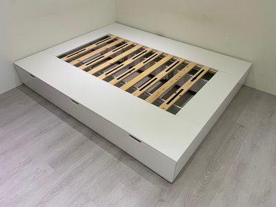 盡其用二手家具生活館  保存佳IKEA-NORDI六抽雙人床架(150~160*200公分)/雙人加大 自取價6800