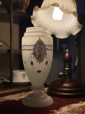 老歐洲市集雜貨口吹白玻璃手繪花瓶Vintage【更美歐洲傢飾精品Amazing House】台南