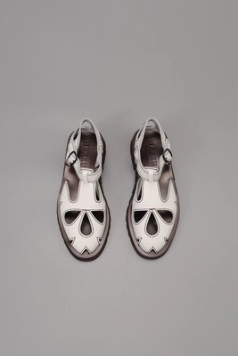 熱銷 西班牙設計感HEREU秋季包頭瑪麗珍涼鞋女真皮平底鏤空羅馬鞋可開發票