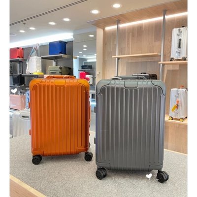 二手原廠正品 Rimowa 21寸 鋁合金登機箱 新款 火星灰色/橙色 登機箱 行李箱 旅行箱 拉桿箱