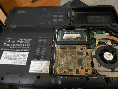 華碩N81V商務筆記型電腦 可拆換顯示卡黑畫面零件不良品。N81V/vp mxm2.1插槽
