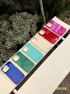 Lumos「PANTONE色」韓國菲林Barbie芭比粉極簡純色磨砂半包手機殼亮面設計iphone15新年紅色手機殼