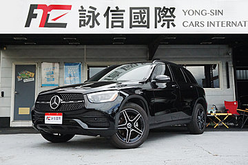 2021年GLC300 AMG 23P駕駛輔助 夜色套件 環景顯影 多光束頭燈