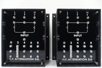 Jbl N502分音器 一對（同N500可同時接用兩隻150-4低音或另加一隻重低音 比N500H更好玩）