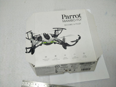 Parrot 派諾特 MAMBO FLY 曼波 小型四軸空拍機 單機版 無人機 手機APP操作  / 一台