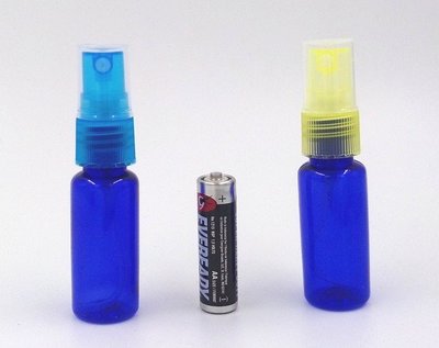 【現貨馬上寄出】20ml可以裝ASEA水酒精消毒水的不透光藍色噴瓶。迷你噴霧瓶分裝瓶。可裝75%酒精小巧攜帶方便