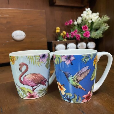 《齊洛瓦鄉村風雜貨》英國Queens 熱帶雨林鳥禽動物系列精瓷馬克杯 紅鶴咖啡杯 早餐杯 蜂鳥咖啡杯 300ml