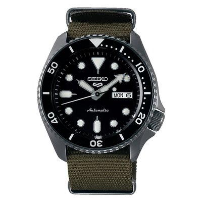 【金台鐘錶】SEIKO精工 5號盾牌 機械錶 潛水表 動力儲存41小時 (綠帆布帶黑水鬼) 43mm SRPD65K4