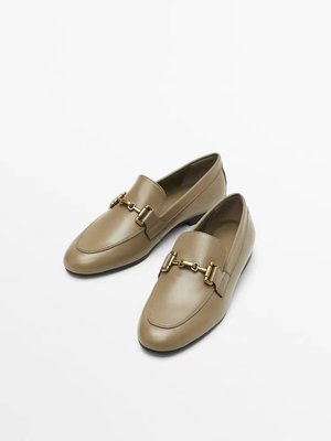 特賣- Massimo Dutti女鞋經典款金屬卡扣設計平底皮革樂福鞋11500050800