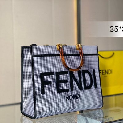 FENDI 花柄 デニム バケット バッグ HB01870 人気の雑貨がズラリ