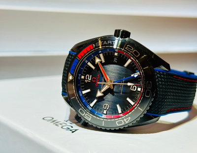 ~路米名品~ 已交流 國內單 Omega 海馬 PLANET OCEAN 600米 ETNZ DEEP BLACK腕錶 45.5mm  黑色陶瓷錶殼