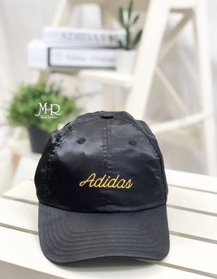[MR.CH] Adidas ORIGINAL 愛迪達 三葉草 緞面 黑色 黑金 草寫 老帽 帽子 彎帽 BR3876