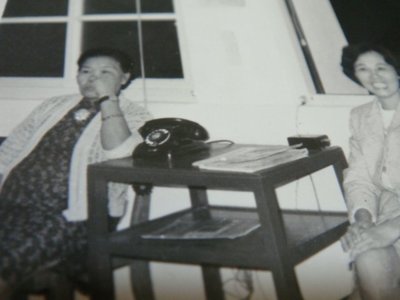 【早期老照片】民國60年代 老電話 6.5X9 公分