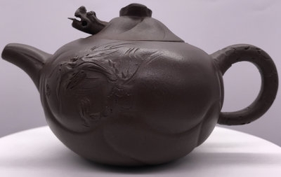 1980年魚化龍(紫砂)茶壺(作者:蔣勤華)