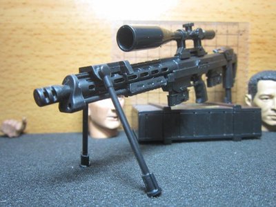 B4兵工裝備 新款1/6特種部隊DSR-1雙彈匣狙擊槍一把(附瞄準鏡)