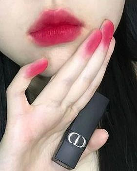 Dior專賣 迪奧 超完美持久唇膏 #760 復古桃紅 / 冷調玫瑰色 極霧唇膏 零沾染 不掉色