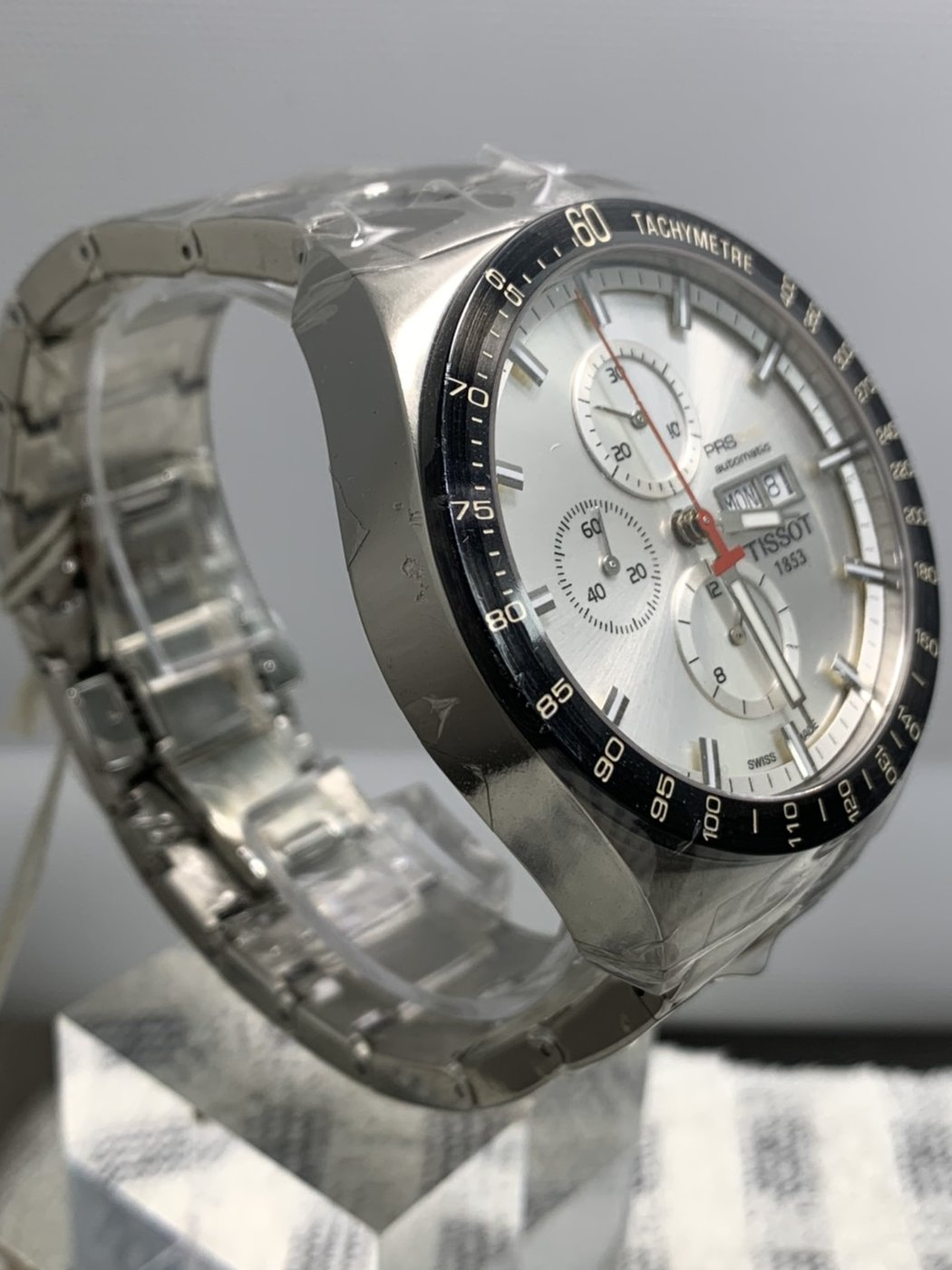 TISSOT T044.614.21.031.00