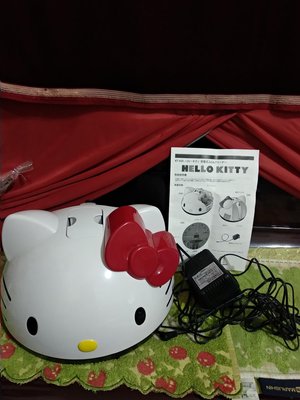 日本 Hello Kitty 充電式 塵蟎機 吸塵器 1300