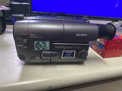 Sony CCD TRV12 video8攝錄放影機,(剩放影功能）