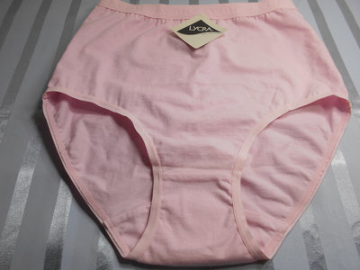 女【AVON雅芳】全新~粉紅色精美素面舒適棉質內褲L號~100元起標~標多少賣多少~  (8A97)