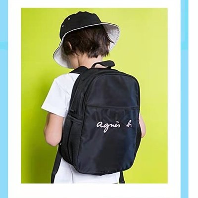 新款 agnes b 小b包 日本b 黑色 綠色 經典草寫LOGO 簡約 背包 後背包 學生包 雙肩包 旅行包