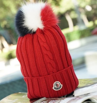 Moncler wool hat 毛球毛帽 紅