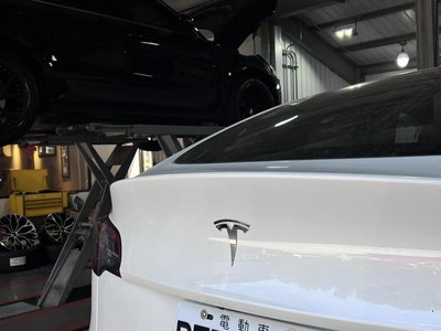 Tesla Model Y 中型純電休旅..升級鋁圈21吋剛剛好~台製外銷VARRO鋁圈~MODEL 3 MODEL X