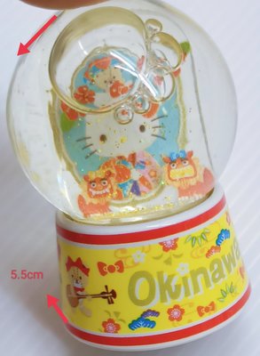 日本空運進口現貨☆╮正版Sanrio Kitty 沖繩限定版 迷你水晶球 擺飾