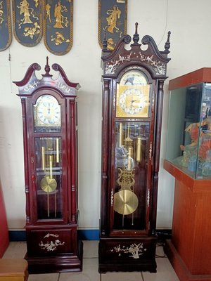 桃園國際二手貨中心------大型 黑檀鑲貝 古董機械鐘 機械落地鐘
