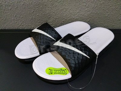 【Dr.Shoes 】現貨 Nike Wmns Benassi Solarsft 女鞋 白黑 拖鞋 705475-010
