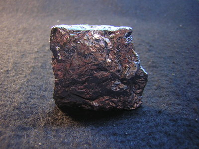 【尋寶坊】融冰鈦赫茲原礦把玩件~日本礦石遠紅外線鈦赫茲原礦30.1g長44.5mm《低起標.無底價》~