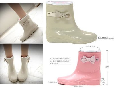 代購香港OUTLET商品大廠手工製造韓國訂單KITTY蝴蝶結日本風格中統機車靴雨靴粉紅色雨鞋