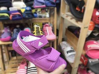 帝安諾-adidas 涼鞋 拖鞋 童鞋 輕量 耐穿 防水 紫 白條紋B39856