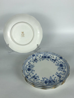 日本回流瓷器 NARUMI鳴海米蘭盤子，盤口有脫金介意勿拍，