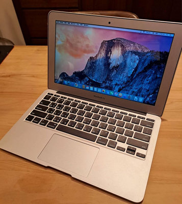 奇機巨蛋03.24.06 二手優惠【APPLE】MacBook Air A1465 2015 4G/128GB 店保一個月