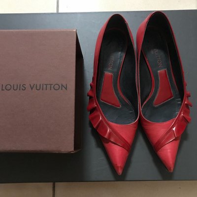 Summer Sale 法國品牌 Louis Vuitton 紅色皮質火焰尖頭平底娃娃鞋 Size 36.5