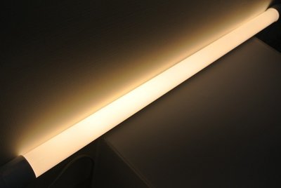 FOCUS 精選 LED 玻璃管 T8 1尺 5W 燈管 (3000K / 6000K) 全電壓